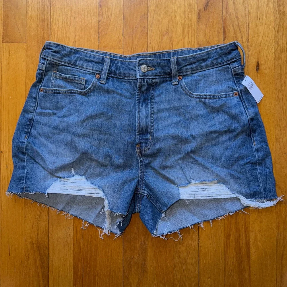 NEW Old Navy OG Straight High-Rise Distressed Denim Shorts Stretch Blue Size 14